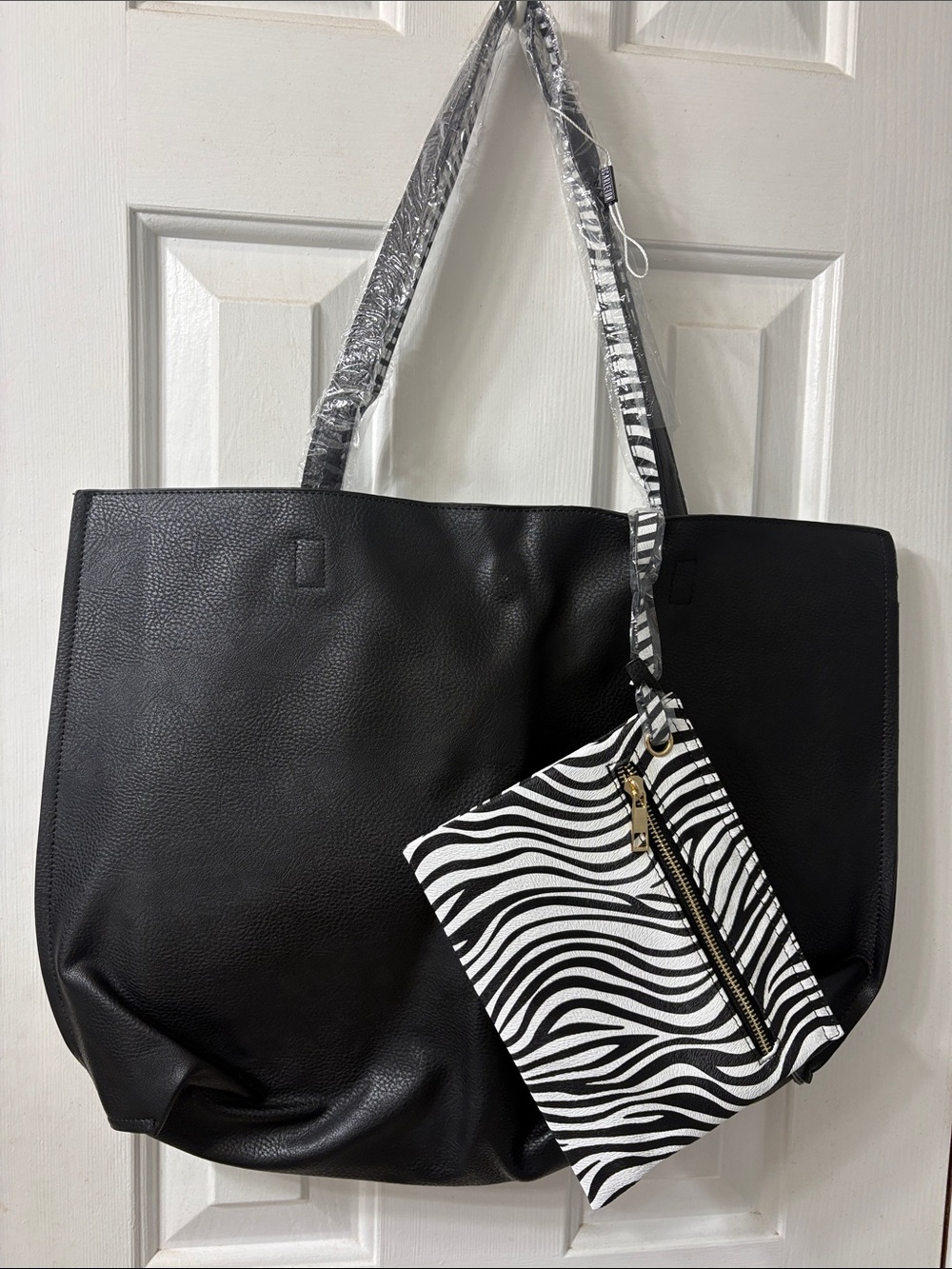 Black Tote with Zebra Accent Pouch - Women's Everyday Shoulder Bag